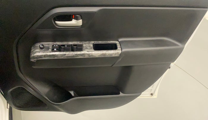 2021 Maruti New Wagon-R VXI (O) 1.2, Petrol, Manual, 19,532 km, Driver Side Door Panels Control