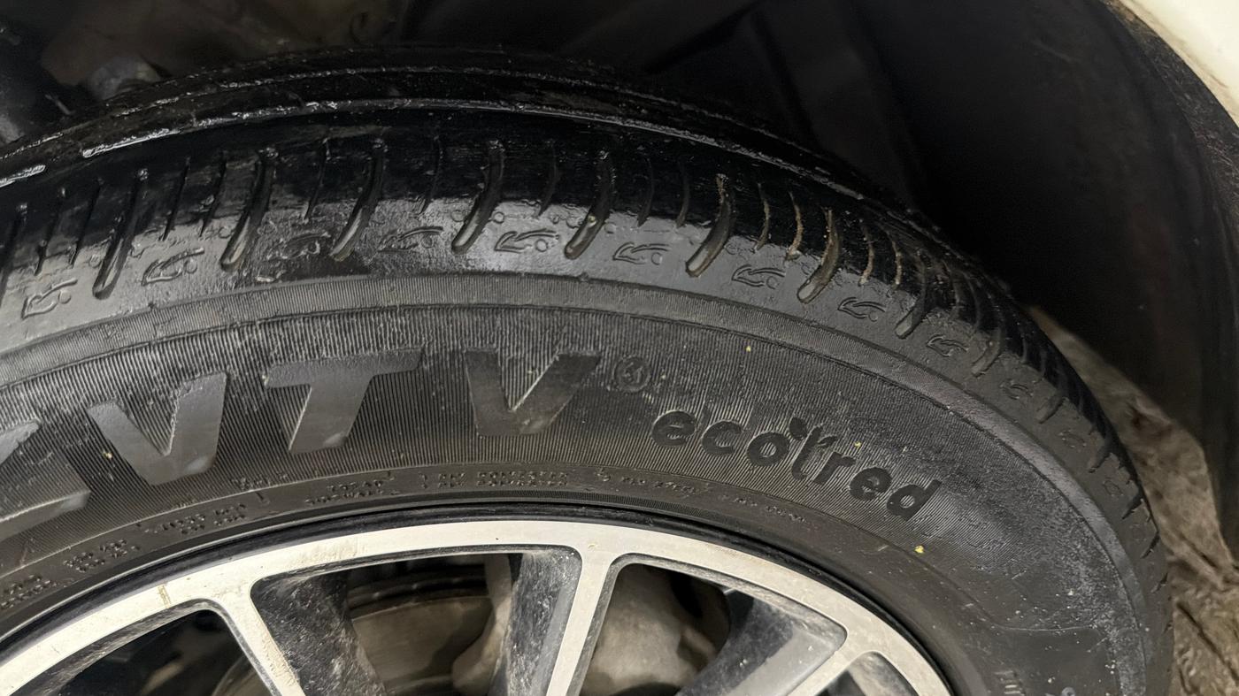 2021 Maruti Baleno DELTA PETROL 1.2, Petrol, Manual, 90,003 km, Right Front Tyre Tread
