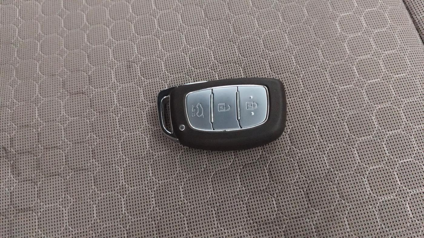 2016 Hyundai Elite i20 ASTA 1.2, Petrol, Manual, 44,636 km, Key Close Up