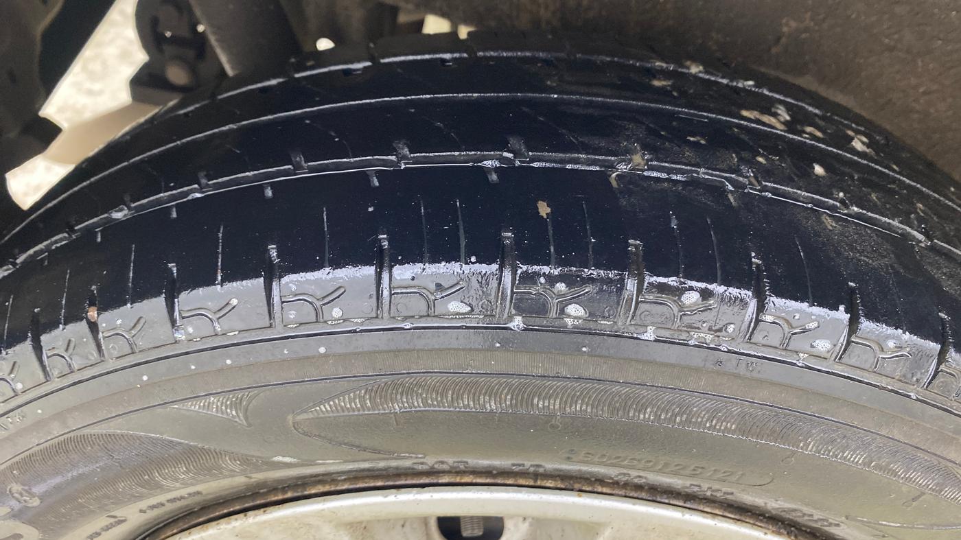 2017 Maruti Wagon R 1.0 LXI CNG, CNG, Manual, 51,600 km, Right Rear Tyre Tread
