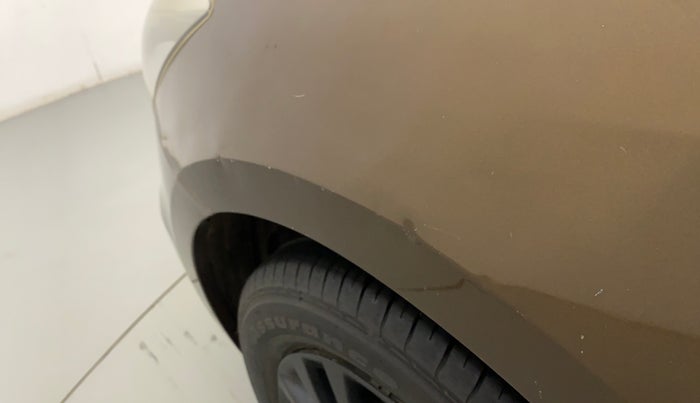 2015 Maruti Ciaz VXI, Petrol, Manual, 85,560 km, Left fender - Slightly dented
