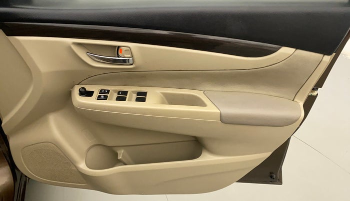 2015 Maruti Ciaz VXI, Petrol, Manual, 85,560 km, Driver Side Door Panels Control