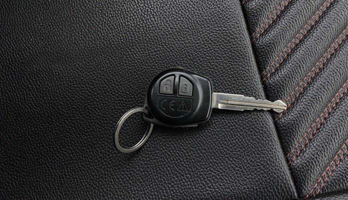 2021 Maruti Swift VXI AMT, Petrol, Automatic, 27,463 km, Key Close Up