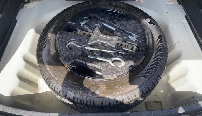 2017 Maruti S Cross ZETA 1.3, Diesel, Manual, 1,04,178 km, Spare Tyre