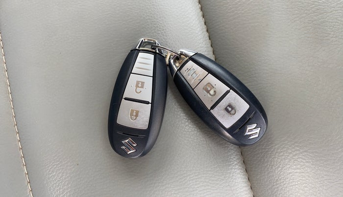 2017 Maruti S Cross ZETA 1.3, Diesel, Manual, 1,04,178 km, Key Close Up