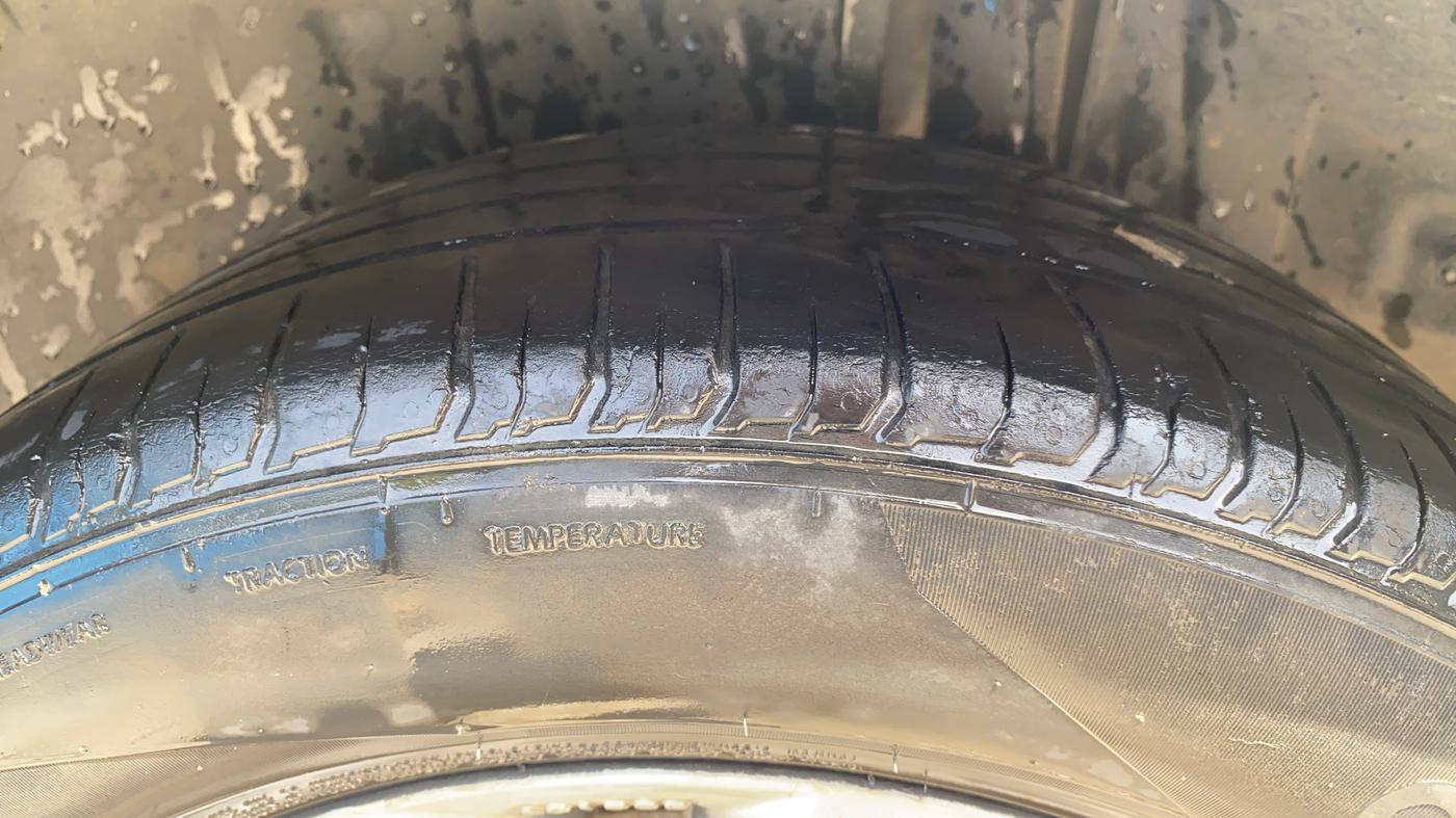 2017 Maruti S Cross ZETA 1.3, Diesel, Manual, 1,04,105 km, Left Rear Tyre Tread