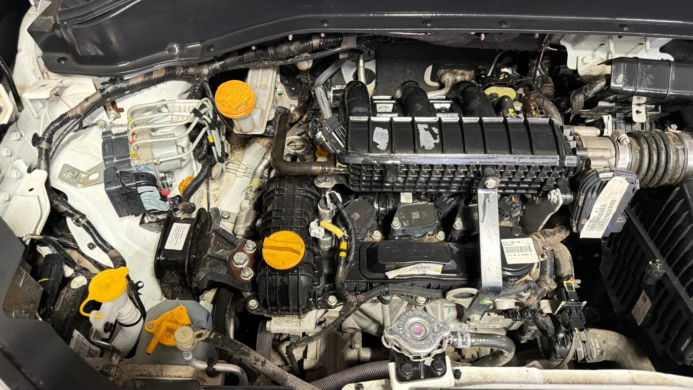 2024 Tata PUNCH PURE MT CNG, CNG, Manual, 27,604 km, Engine View - Right