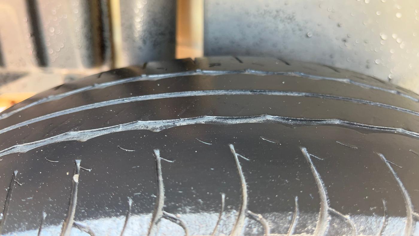 2017 Maruti Dzire VXI, Petrol, Manual, 1,09,972 km, Right Rear Tyre Tread