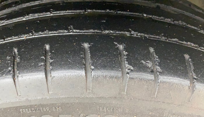 2022 Tata PUNCH CREATIVE  AMT, Petrol, Automatic, 54,021 km, Right Front Tyre Tread