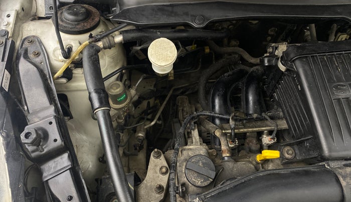2014 Maruti Swift VXI, Petrol, Manual, 83,723 km, Engine View - Right