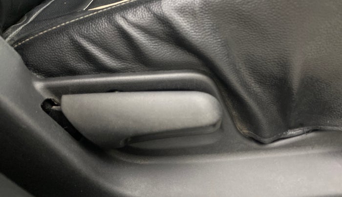 2014 Maruti Swift VXI, Petrol, Manual, 83,723 km, Driver Side Adjustment Panel