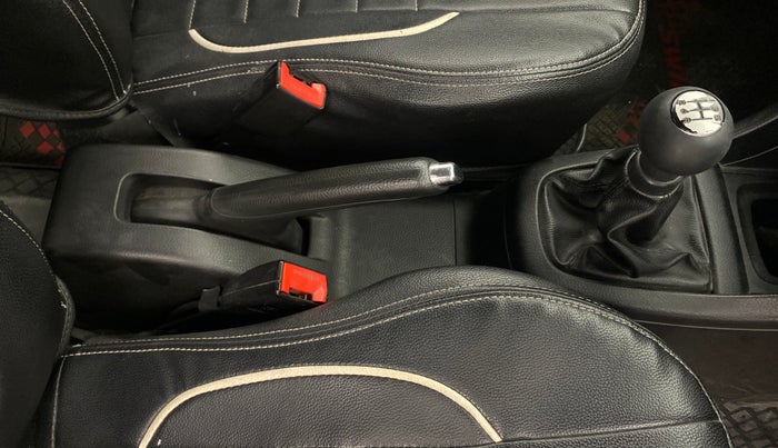 2014 Maruti Swift VXI, Petrol, Manual, 83,723 km, Gear Lever