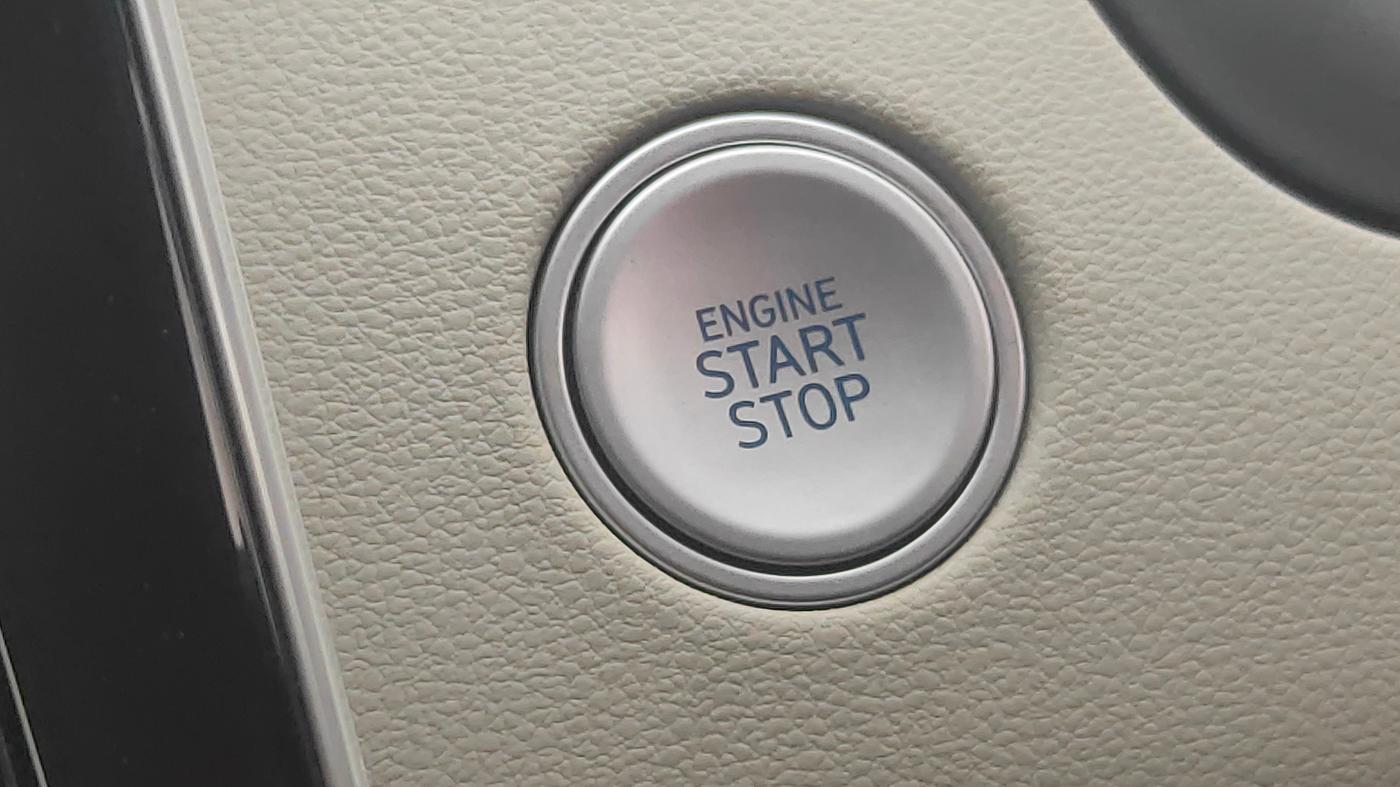 2024 Hyundai Tucson SIGNATURE 2.0 AT PETROL, Petrol, Automatic, 9,361 km, Keyless Start/ Stop Button