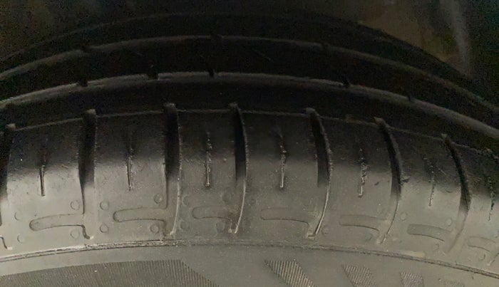 2021 Hyundai AURA S 1.2 CNG, CNG, Manual, 16,343 km, Left Rear Tyre Tread