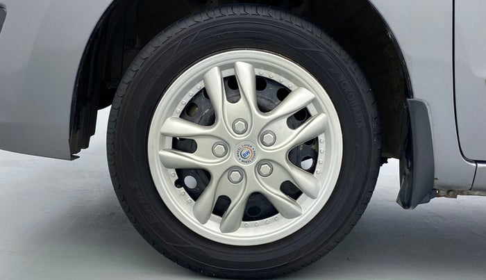 2016 Maruti Wagon R 1.0 VXI, Petrol, Manual, 82,066 km, Left Front Wheel