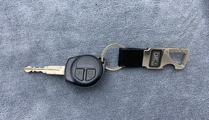 2016 Maruti Wagon R 1.0 VXI, Petrol, Manual, 82,066 km, Key Close Up