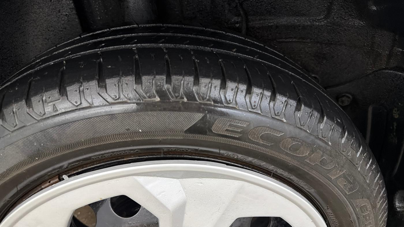 2021 Tata ALTROZ XT PETROL, Petrol, Manual, 92,863 km, Right Rear Tyre Tread