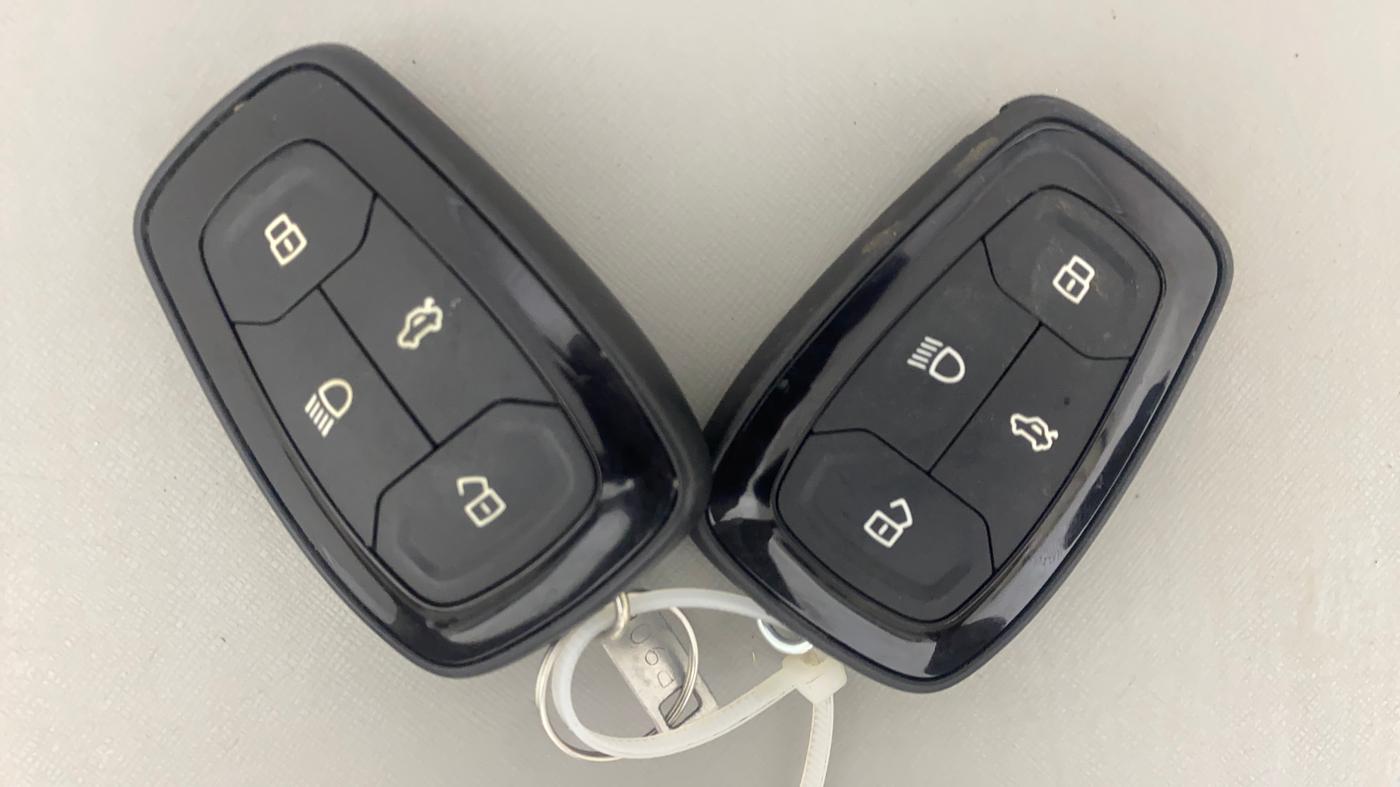 2020 Tata TIGOR XZA PLUS PETROL, Petrol, Automatic, 24,834 km, Key Close Up