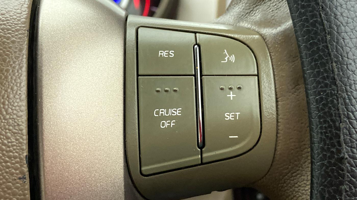 2013 Mahindra XUV500 W8 FWD, Diesel, Manual, 72,418 km, Adaptive Cruise Control
