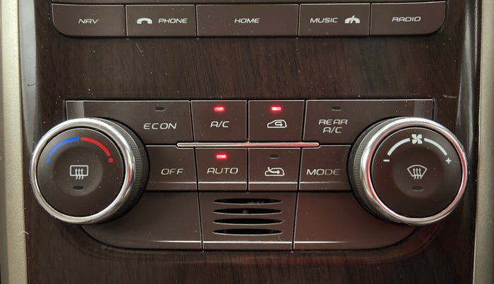 2013 Mahindra XUV500 W8 FWD, Diesel, Manual, 72,418 km, Automatic Climate Control