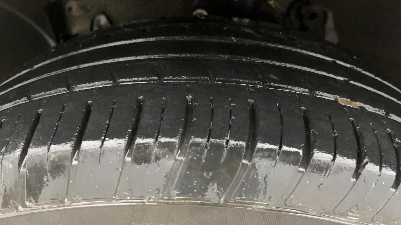 2021 Renault Duster RXZ 1.5 PETROL MT, Petrol, Manual, 38,842 km, Left Front Tyre Tread