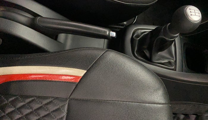 2015 Maruti Swift VDI ABS, Diesel, Manual, 57,045 km, Gear Lever