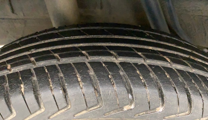 2019 Renault Kwid RXT 1.0 (O), Petrol, Manual, 75,494 km, Right Rear Tyre Tread