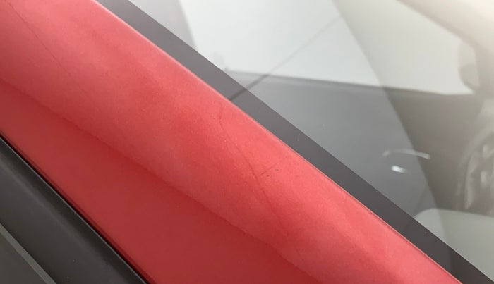 2019 Renault Kwid RXT 1.0 (O), Petrol, Manual, 75,494 km, Right A pillar - Slightly dented