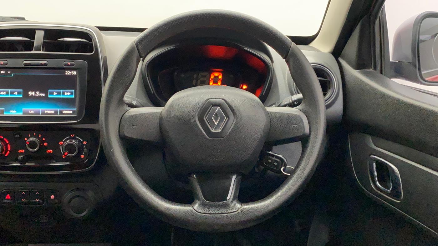 2019 Renault Kwid RXT 1.0 (O), Petrol, Manual, 75,494 km, Steering Wheel Close Up
