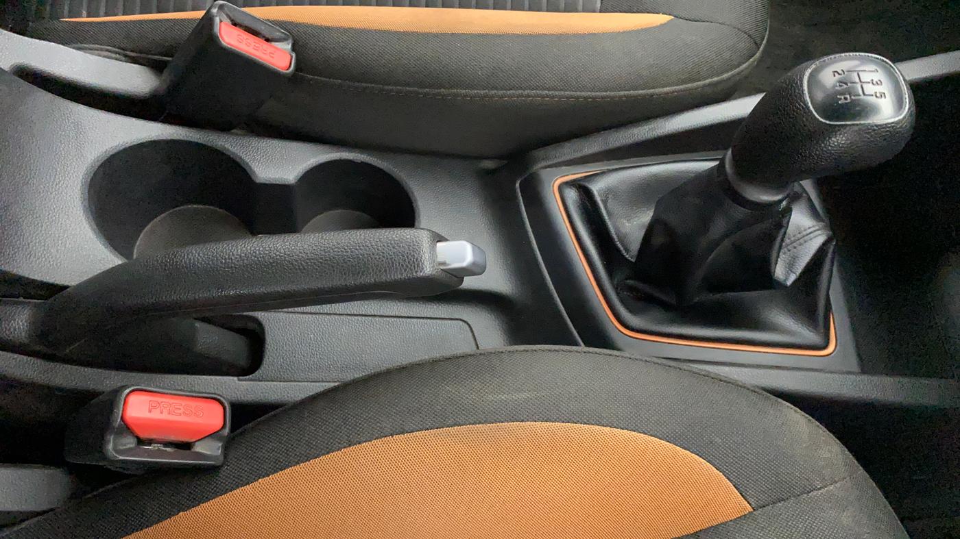 2015 Hyundai i20 Active 1.2 S, Petrol, Manual, 56,366 km, Gear Lever