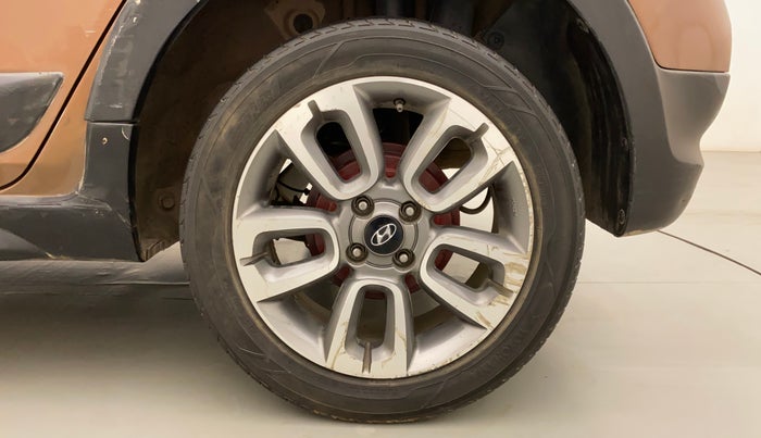 2015 Hyundai i20 Active 1.2 S, Petrol, Manual, 56,366 km, Left Rear Wheel