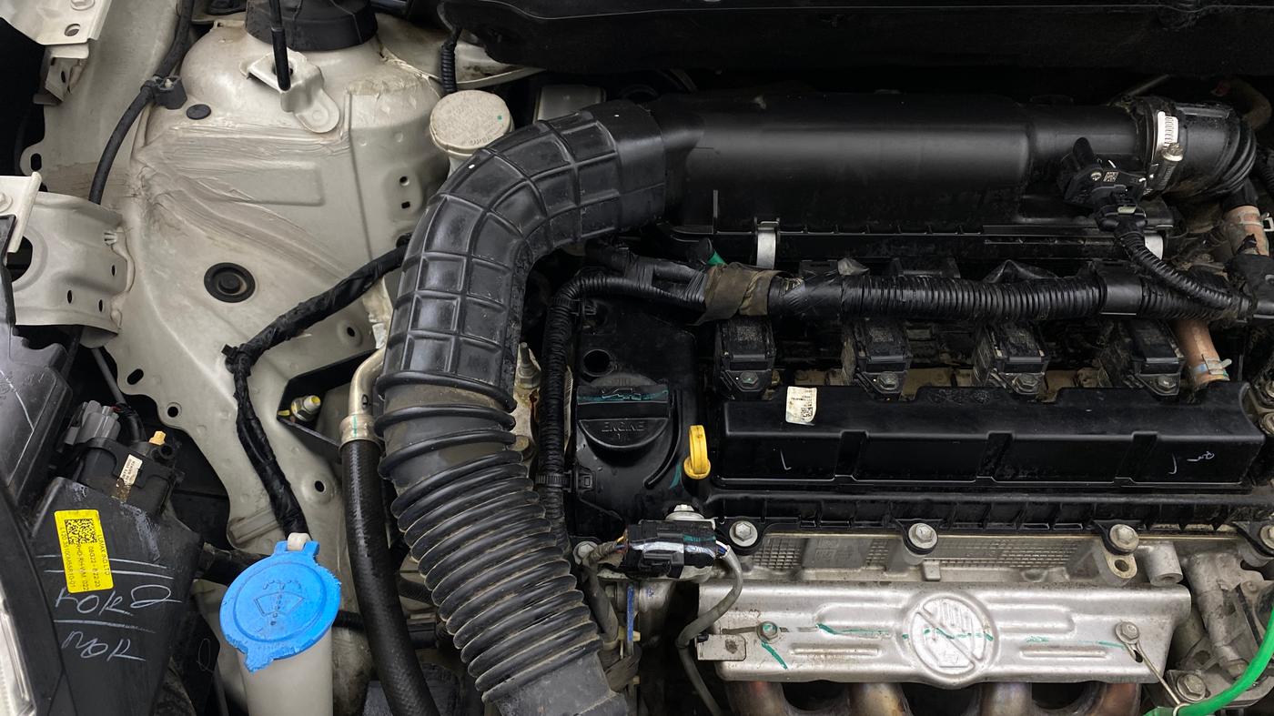 2022 Maruti Swift VXI AMT, Petrol, Automatic, 43,474 km, Engine View - Right