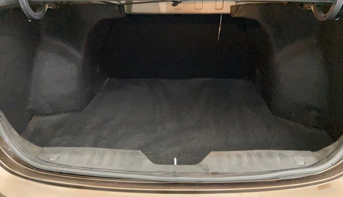 2017 Maruti Ciaz ZXI+, Petrol, Manual, 62,064 km, Boot Inside