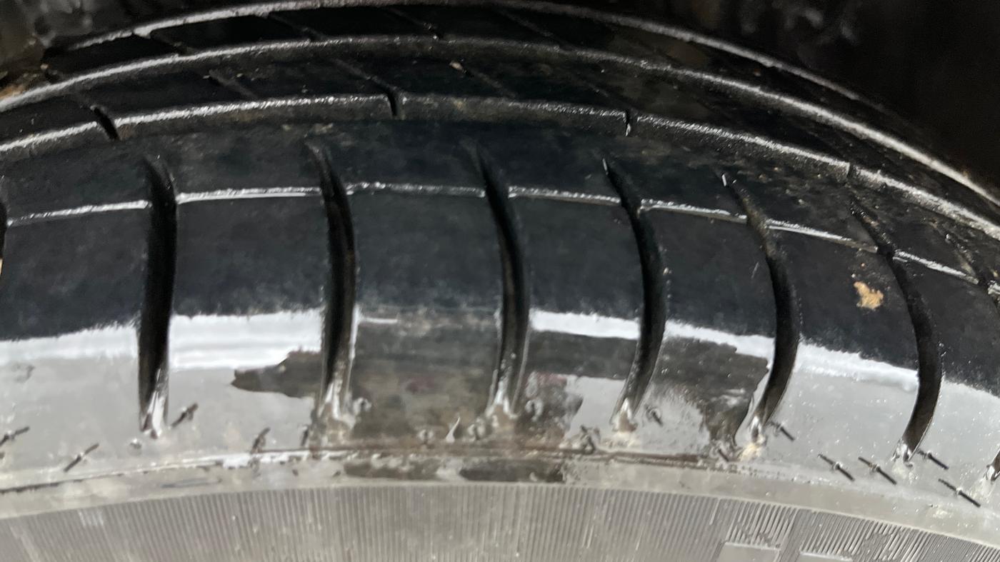 2018 Toyota YARIS VX CVT, Petrol, Automatic, 1,19,403 km, Left Front Tyre Tread