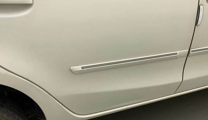2012 Toyota Etios G, Petrol, Manual, 75,209 km, Right rear door - Line - Paint ok & Dent >8 inch(If not in criase line)