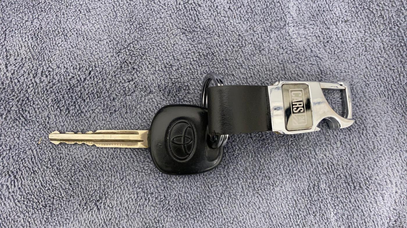 2012 Toyota Etios G, Petrol, Manual, 75,209 km, Key Close Up