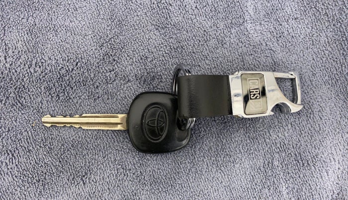2012 Toyota Etios G, Petrol, Manual, 75,209 km, Key Close Up
