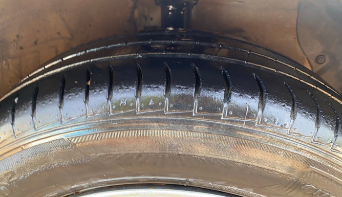 2018 Hyundai Grand i10 MAGNA 1.2 KAPPA VTVT, Petrol, Manual, 58,904 km, Right Front Tyre Tread