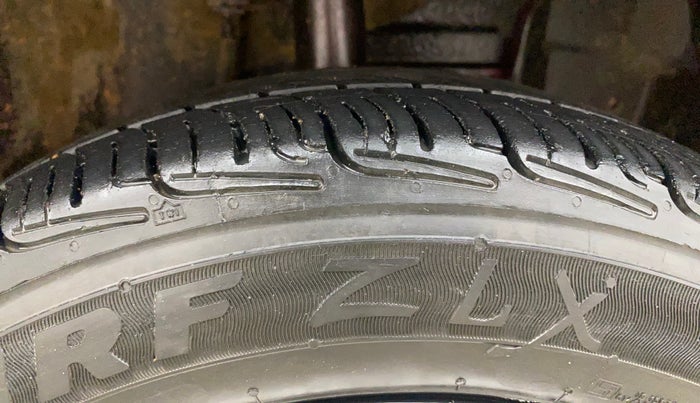 2016 Datsun Go T (O), Petrol, Manual, 43,007 km, Right Front Tyre Tread