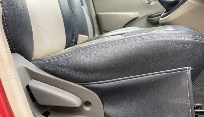 2016 Datsun Go T (O), Petrol, Manual, 43,007 km, Driver Side Adjustment Panel