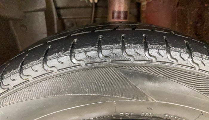 2016 Datsun Go T (O), Petrol, Manual, 43,007 km, Left Front Tyre Tread