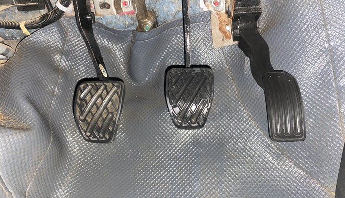 2016 Datsun Go T (O), Petrol, Manual, 43,007 km, Pedals