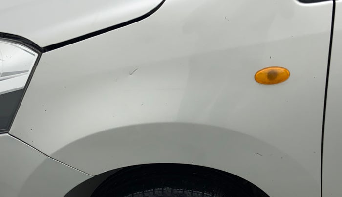 2017 Maruti Wagon R 1.0 VXI, Petrol, Manual, 52,113 km, Left fender - Minor scratches