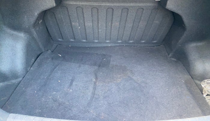 2015 Hyundai Xcent S 1.2, Petrol, Manual, 39,511 km, Boot Inside