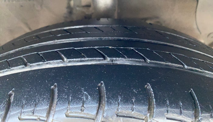 2015 Hyundai Xcent S 1.2, Petrol, Manual, 39,511 km, Right Front Tyre Tread