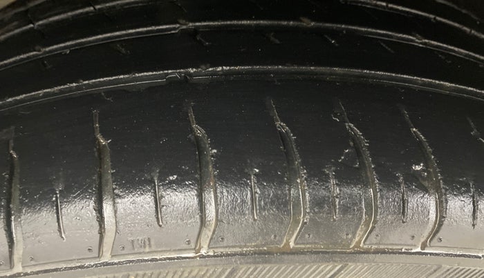 2018 Honda BR-V 1.5L I-VTEC S, Petrol, Manual, 84,942 km, Right Rear Tyre Tread