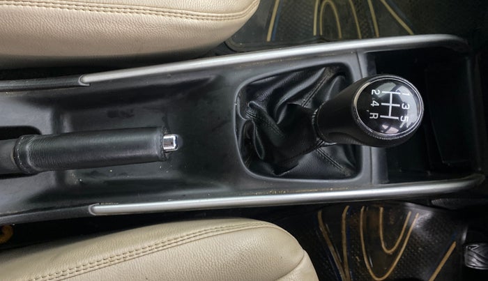 2018 Honda BR-V 1.5L I-VTEC S, Petrol, Manual, 84,942 km, Gear Lever