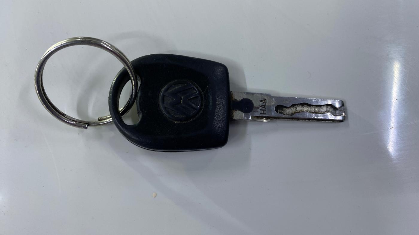 2018 Volkswagen Ameo TRENDLINE 1.0L, Petrol, Manual, 70,887 km, Key Close Up