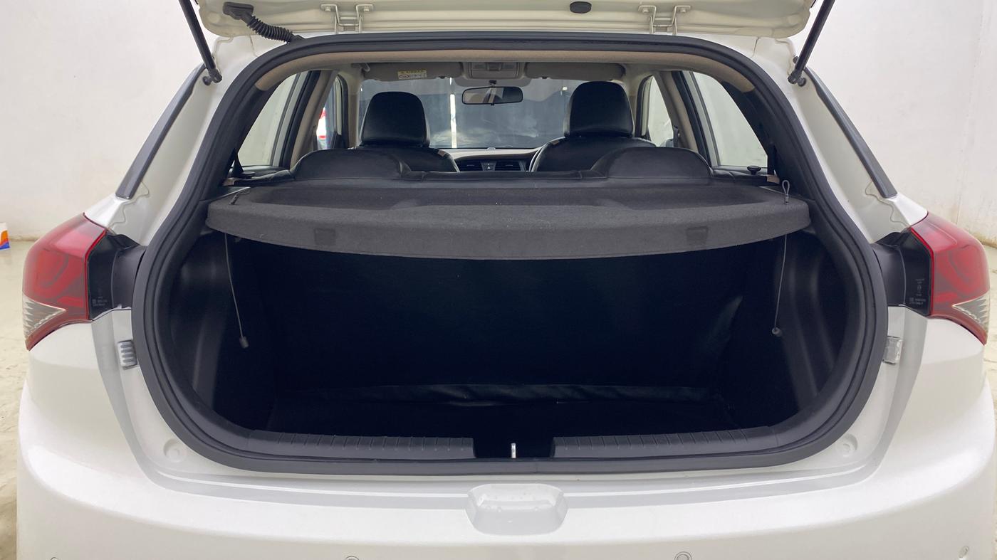 2017 Hyundai Elite i20 ASTA 1.2, Petrol, Manual, 54,091 km, Boot Inside