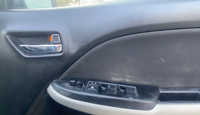 2018 Maruti Baleno DELTA PETROL 1.2, Petrol, Manual, 51,105 km, Driver Side Door Panels Control